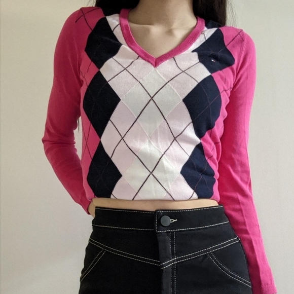 Tommy Hilfiger Argyle Knit V neck Sweater - Picture 2 of 4